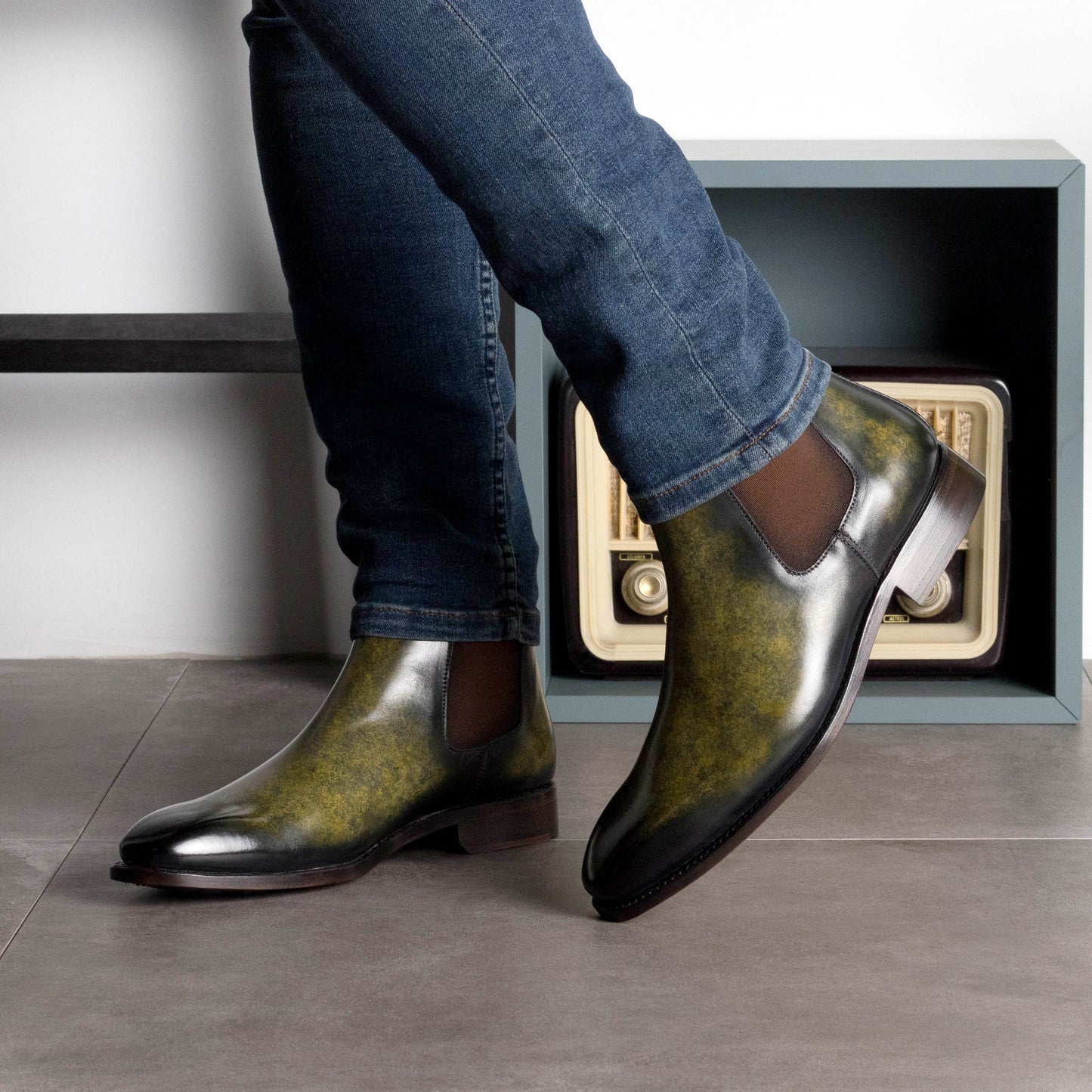 Leather Chelsea Boots Savile │ Khaki Museum Patina