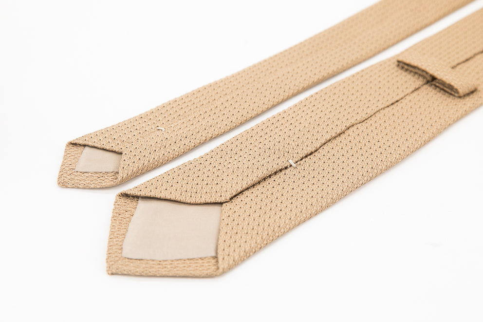 TIE - Beige Knitted