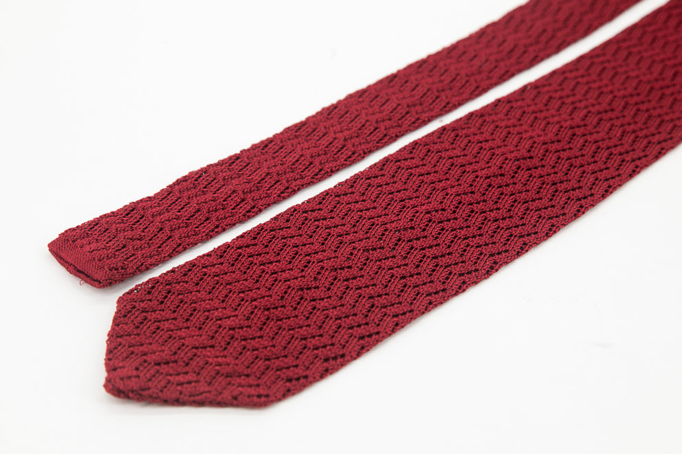 TIE - Red Knitted