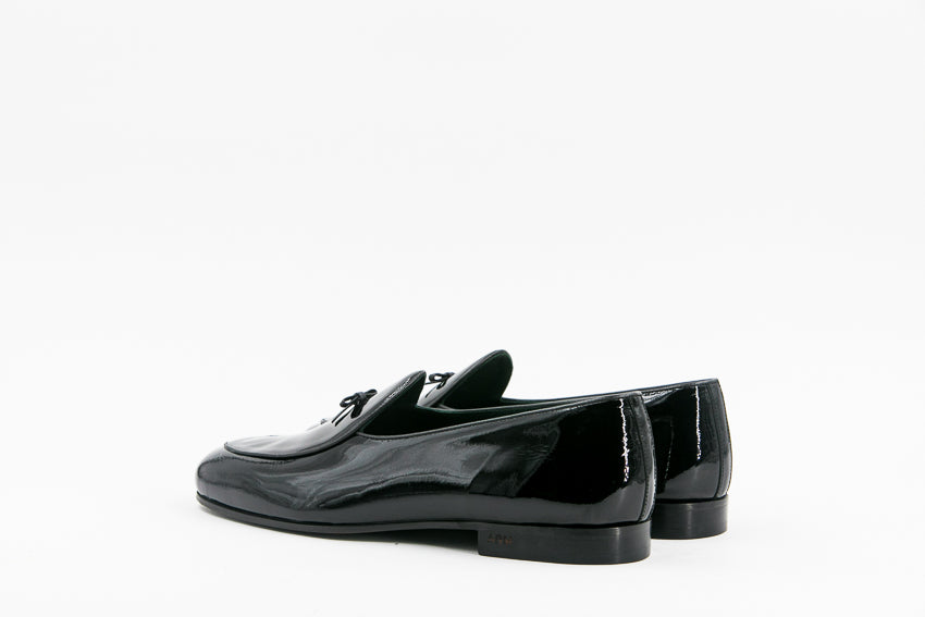 LEATHER SLIPPERS │ BLACK PATENT